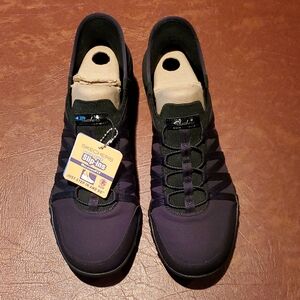 Skechers Black Hands Free Slip-ins Shoes NWT Size 10 Women's